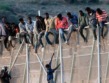 Η κομισιόν επιχειρεί να «συνετίσει» Ουγγαρία, Πολωνία και Τσεχία για τους μετανάστες…